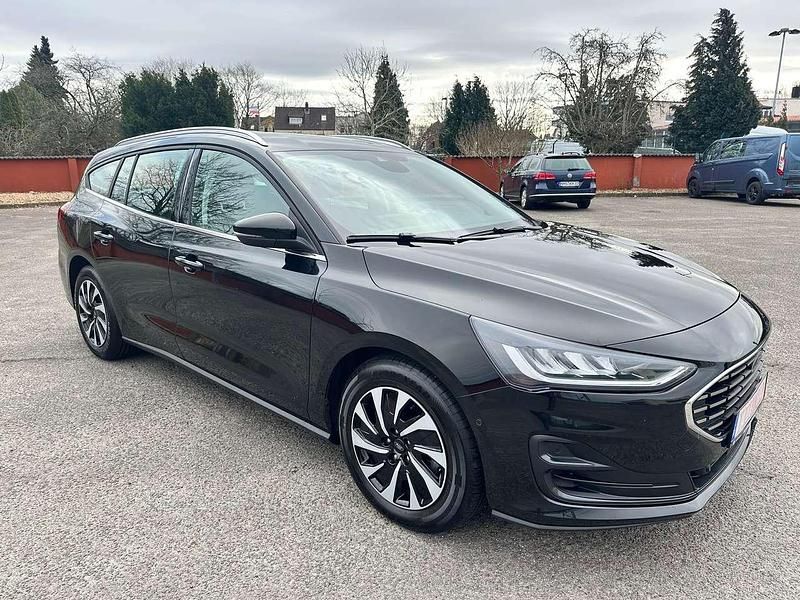 Gebraucht Ford Focus Titanium 155 PS (114 kW) 2024 Obsidianschwarz metallic Kombi