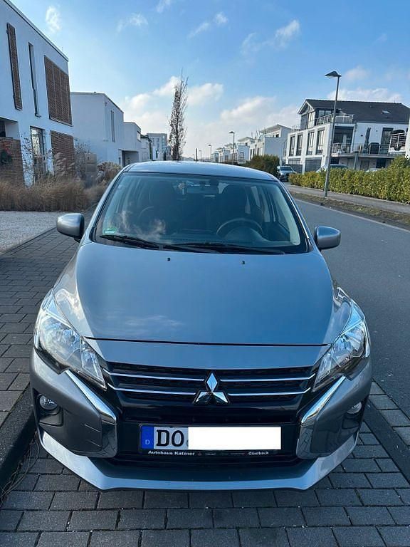 Gebraucht Mitsubishi Space Star Select 71 PS (52 kW) 2023 Grau Kleinwagen