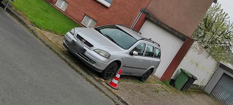 Silber Gebraucht 2003 Opel Astra Kombi | 1.998 € (Fairer Preis) - Bild 1/4