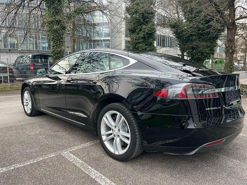 Gebraucht Tesla Model S 311 kW (423 PS) 2015 Schwarz Kleinwagen