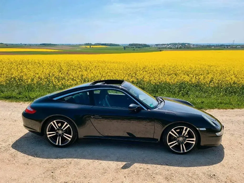 Second-hand Porsche 911 325 CP (239 kW) 2008 Negru Coupe