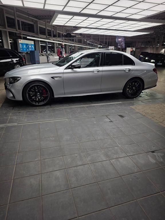 Gebraucht Mercedes E63S AMG AMG 612 PS (450 kW) 2018 Silber Limousine