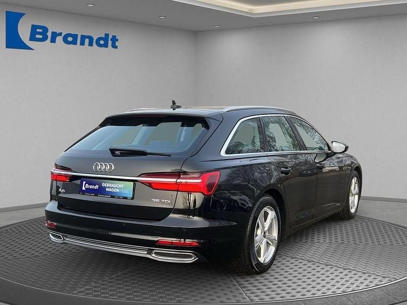 Gebraucht Audi A6 Sport 163 PS (119 kW) 2022 Mythosschwarz metallic (metallic) Kombi
