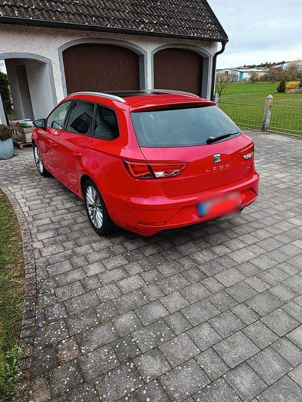 Gebraucht Seat Leon ST Style 131 PS (96 kW) 2020 Rot Kombi