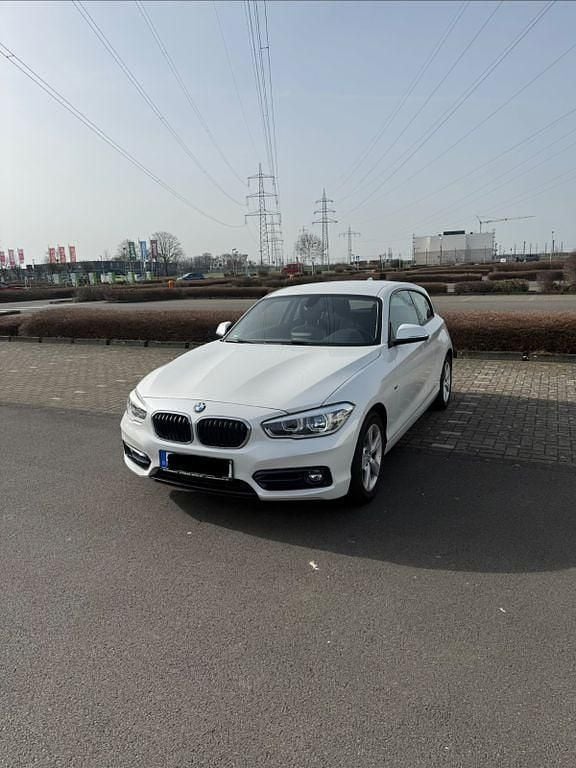Gebraucht BMW 118 Sport Line 136 PS (100 kW) 2018 Weiß Kleinwagen