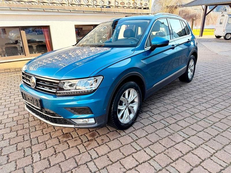 Gebraucht VW Tiguan Highline 150 PS (110 kW) 2016 Blau SUV