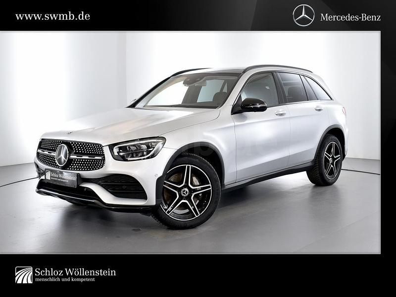 Iridiumsilber metallic Gebraucht 2020 Mercedes GLC300 AMG SUV | 38.730 € (Fairer Preis) - Bild 1/4