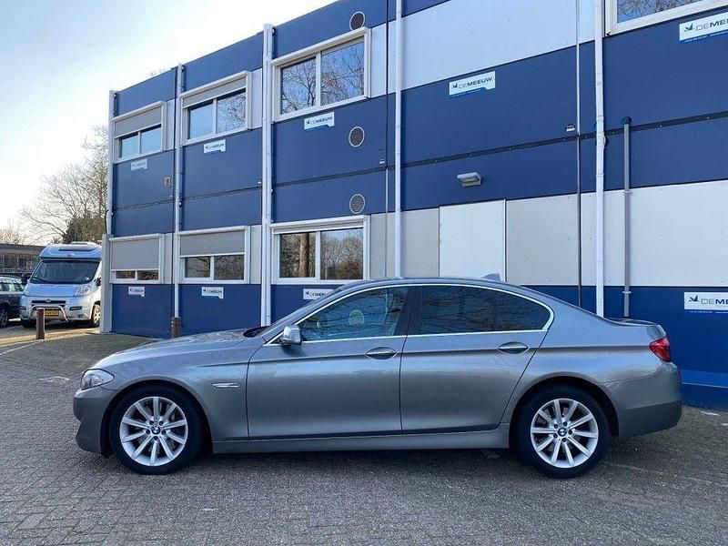 Gebraucht BMW 550 408 PS (300 kW) 2010 Grau Limousine
