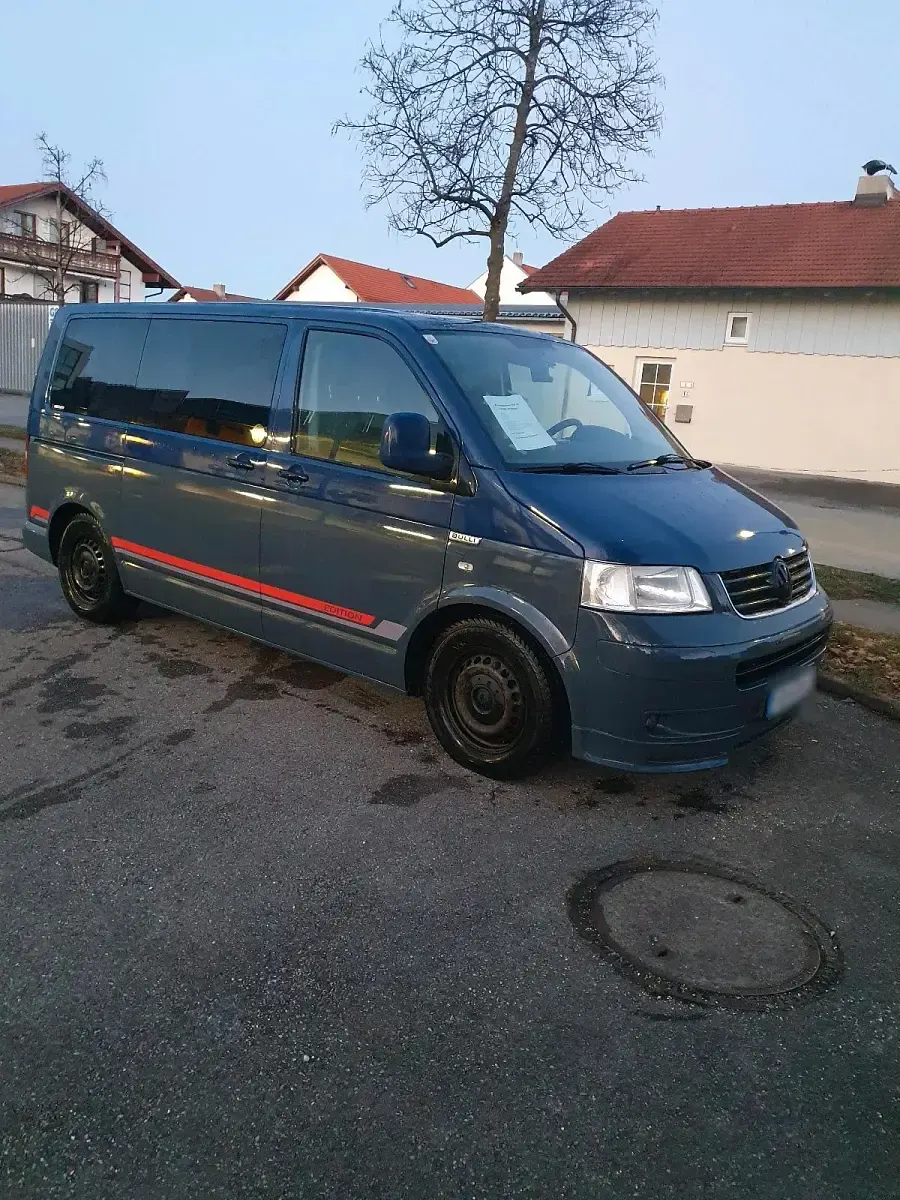Gebraucht VW Multivan 102 PS (75 kW) 2007 Andere farben Van / Kleinbus