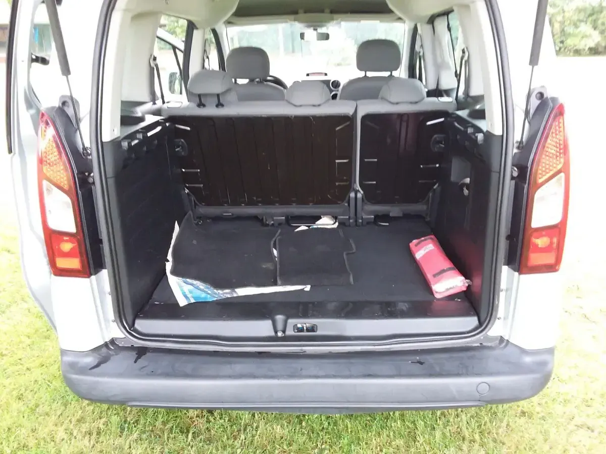 Gebraucht Citroën Berlingo 99 PS (72 kW) 2016 Silber Van / Kleinbus