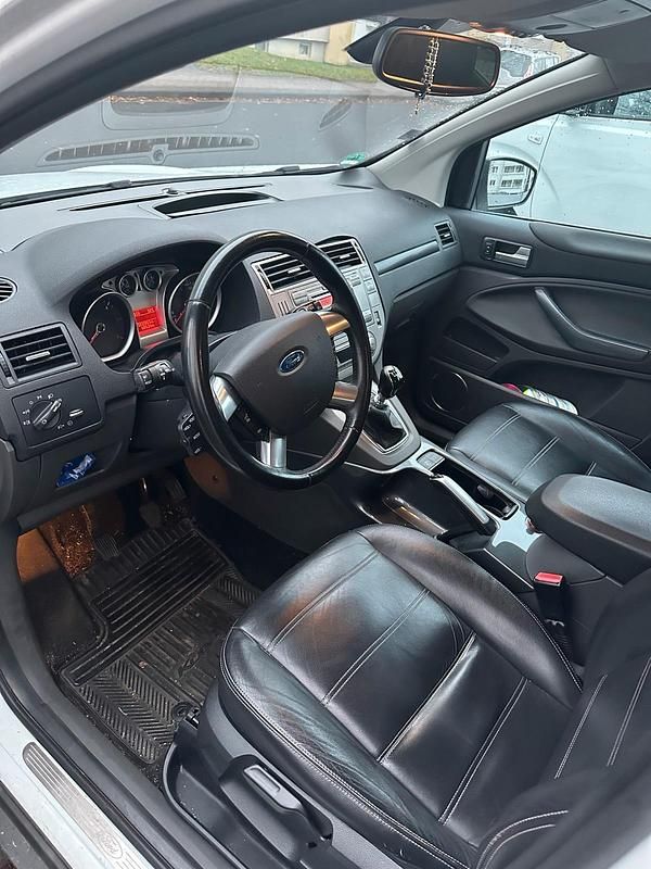 Gebraucht Ford Kuga 136 PS (100 kW) 2009 Weiß SUV