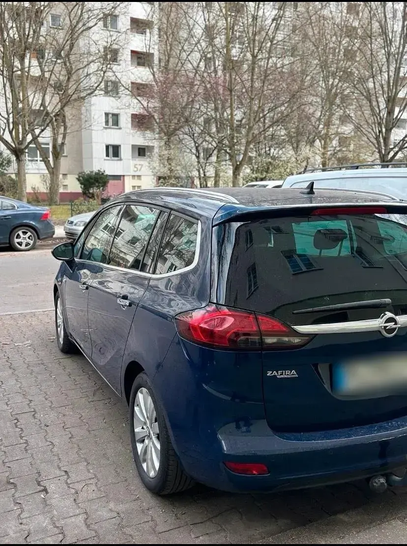 Usata Opel Zafira 140 CV (102 kW) 2012 Blu Monovolume