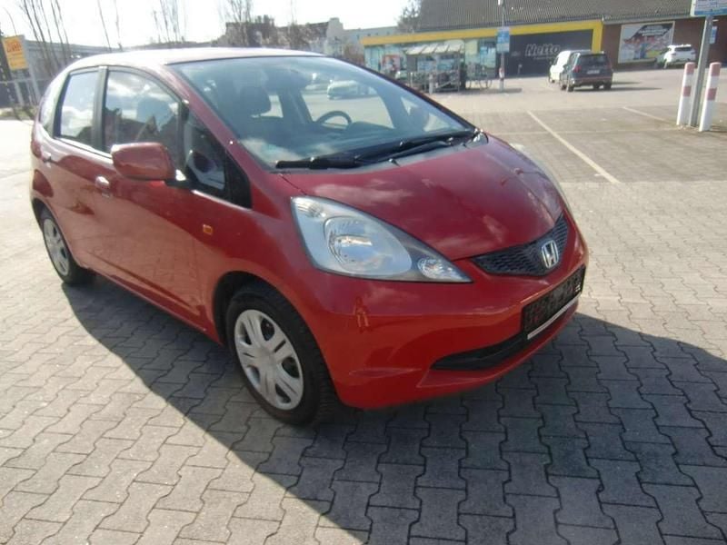 Gebraucht Honda Jazz Trend 90 PS (66 kW) 2011 Rot Kleinwagen