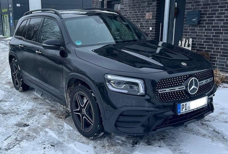 Gebraucht Mercedes GLB220 AMG line 190 PS (139 kW) 2022 Schwarz SUV