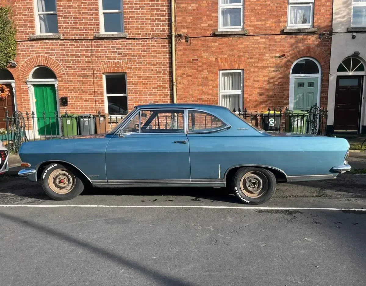 Gebraucht Opel Rekord 90 PS (66 kW) 1966 Blau Coupé