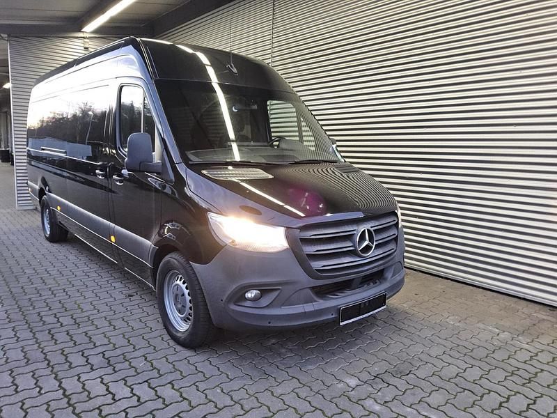 Gebraucht Mercedes Sprinter 143 PS (105 kW) 2021 Obsidianschwarz metallic Van