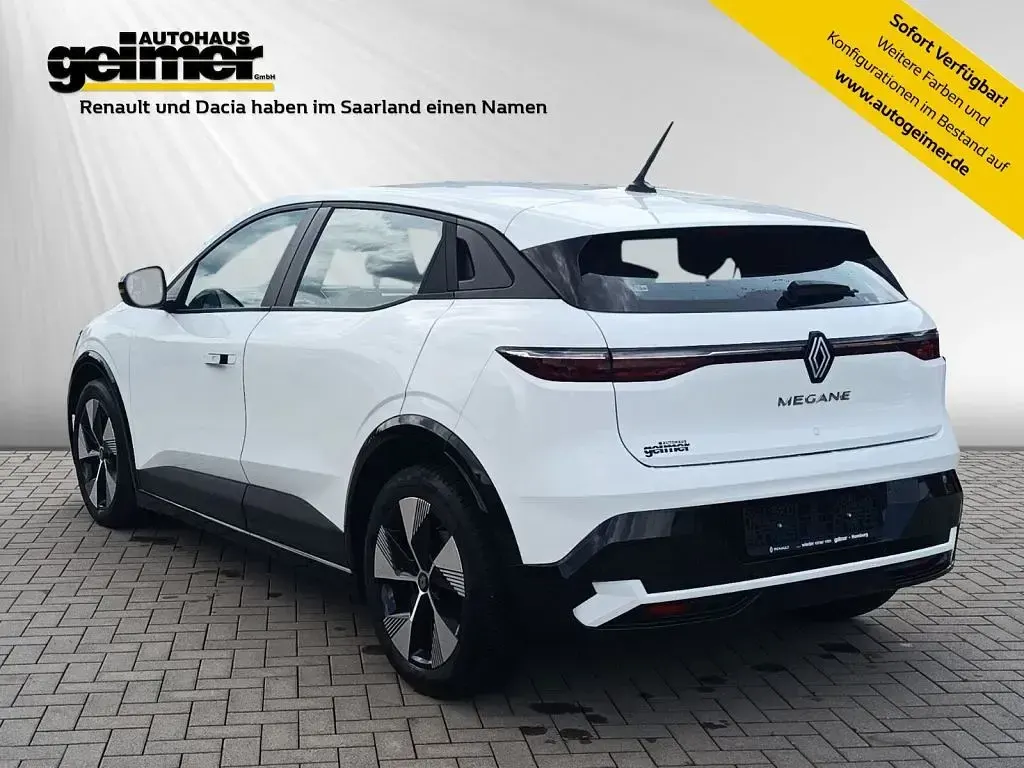 Używany Renault Mégane Equilibre 96 kW (131 KM) 2022 Biały Sedan/Limuzyna