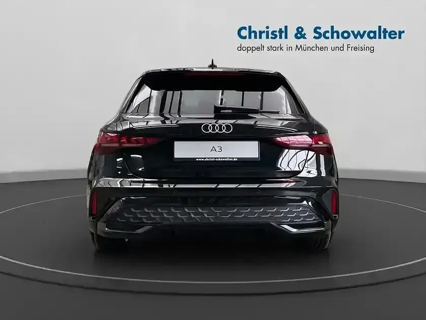 Gebraucht Audi A3 S-Line 150 PS (110 kW) 2025 Schwarz Limousine