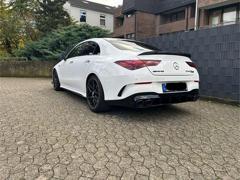 Gebraucht Mercedes CLA45 AMG AMG 422 PS (310 kW) 2024 Weiß Coupé