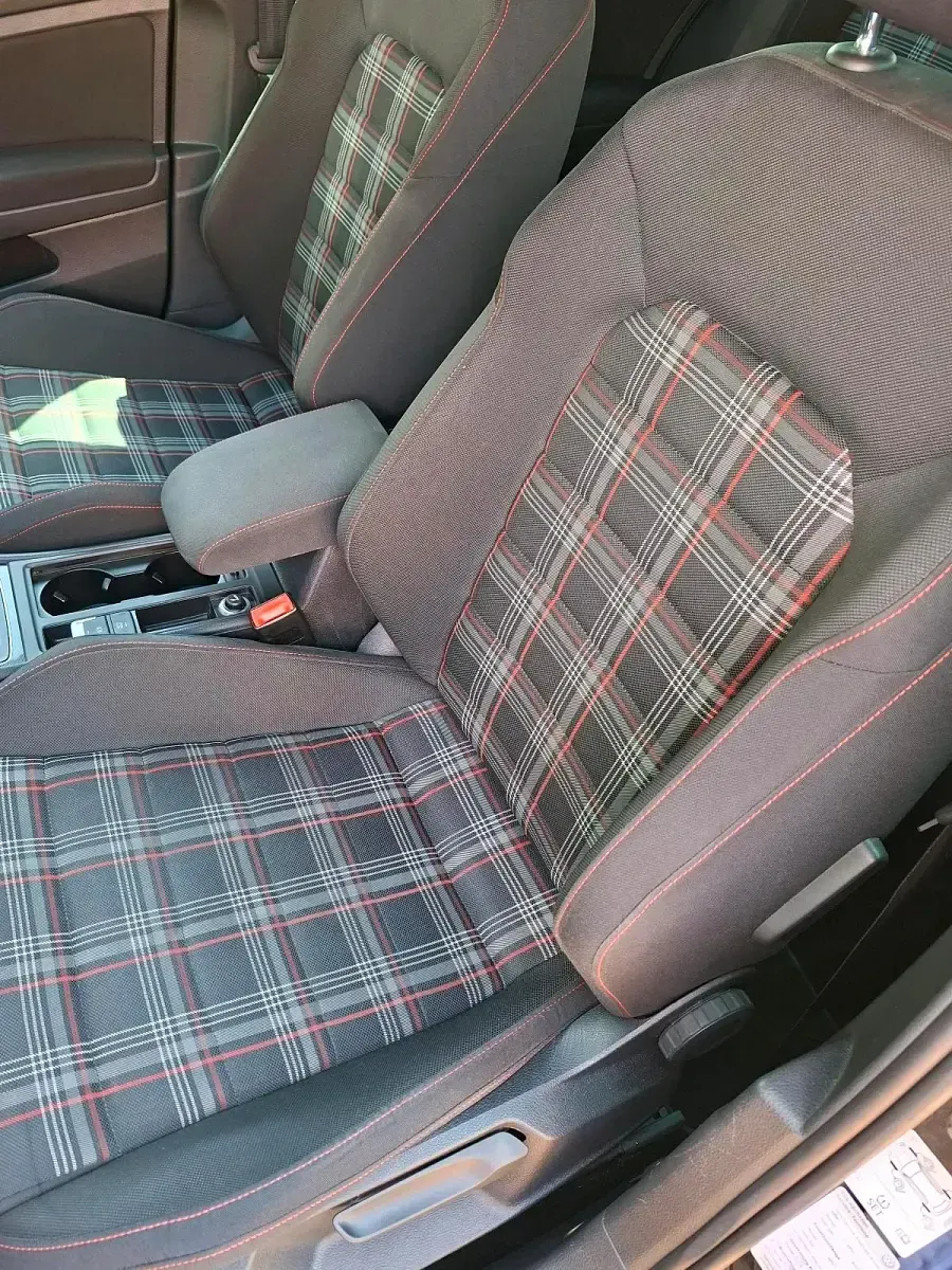 Gebraucht VW Golf VII GTI 220 PS (161 kW) 2014 Schwarz Limousine