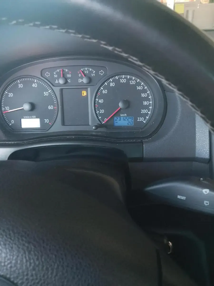 Gebraucht VW Polo 64 PS (47 kW) 2008 Weiß Kleinwagen