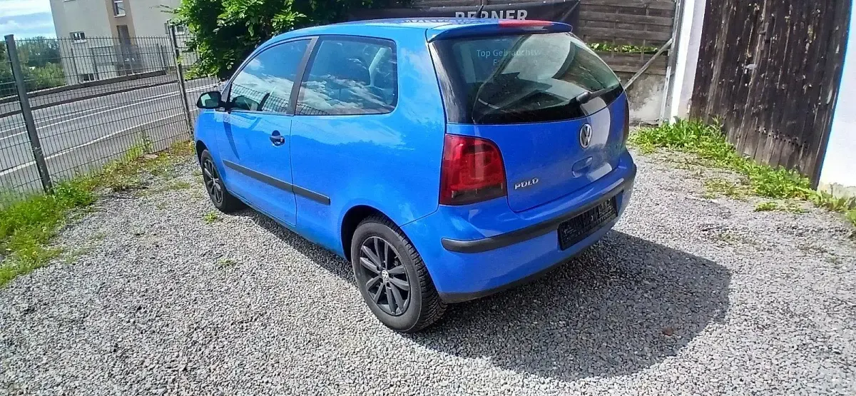 Gebraucht VW Polo 80 PS (58 kW) 2009 Blau Kleinwagen