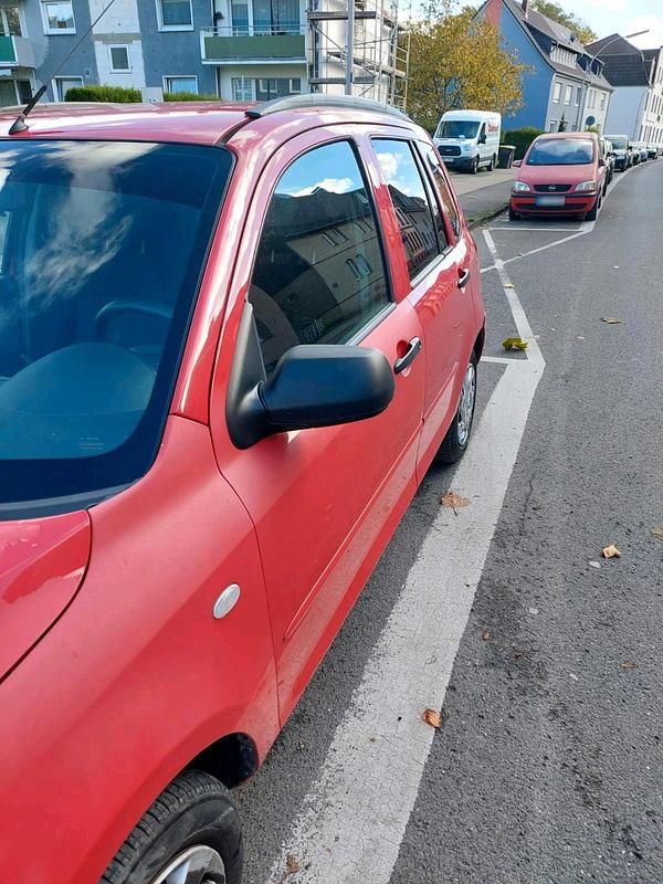 Gebraucht Mazda 2 75 PS (55 kW) 2004 Rot Kleinwagen