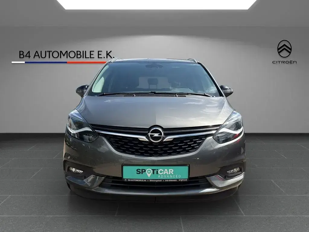 Gebraucht Opel Zafira Innovation 140 PS (102 kW) 2018 Grau Van / Kleinbus