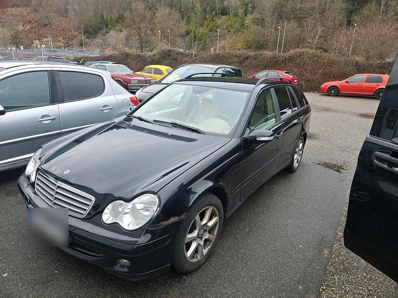 Gebraucht Mercedes C200 122 PS (89 kW) 2006 Schwarz Kombi
