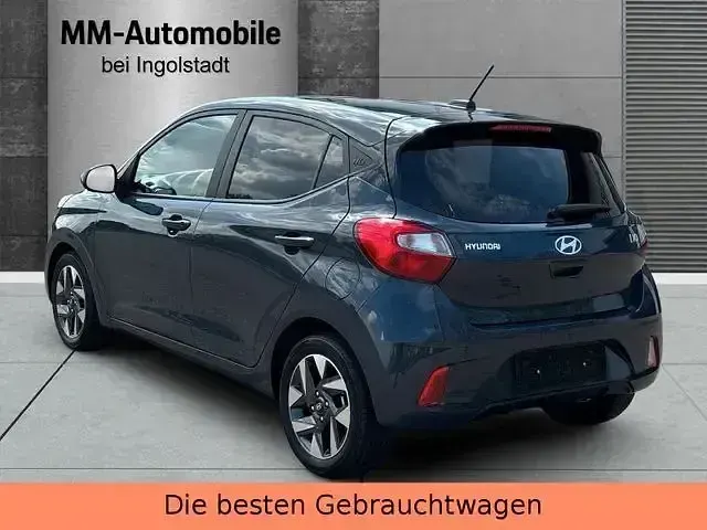 Gebraucht Hyundai i10 Select 63 PS (46 kW) 2024 Grau Kleinwagen