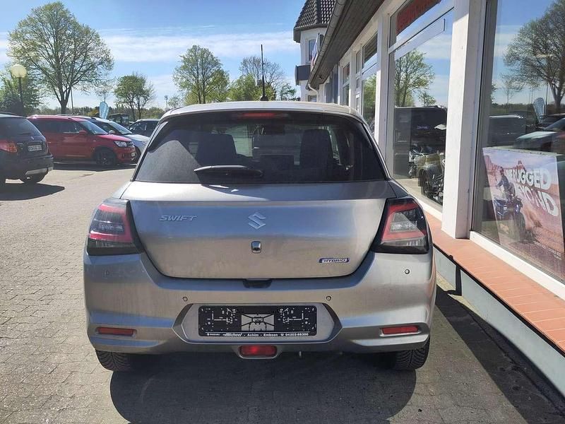 Gebraucht Suzuki Swift Comfort+ 83 PS (61 kW) 2026 Premium silber Kleinwagen