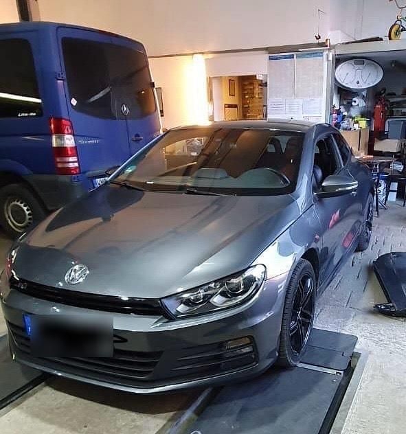 Gebraucht VW Scirocco R-line 179 PS (131 kW) 2016 Grau Coupé