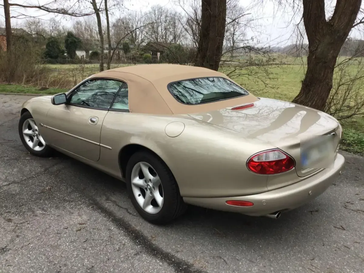 Gebraucht Jaguar XK8 284 PS (208 kW) 2001 Gold Cabrio