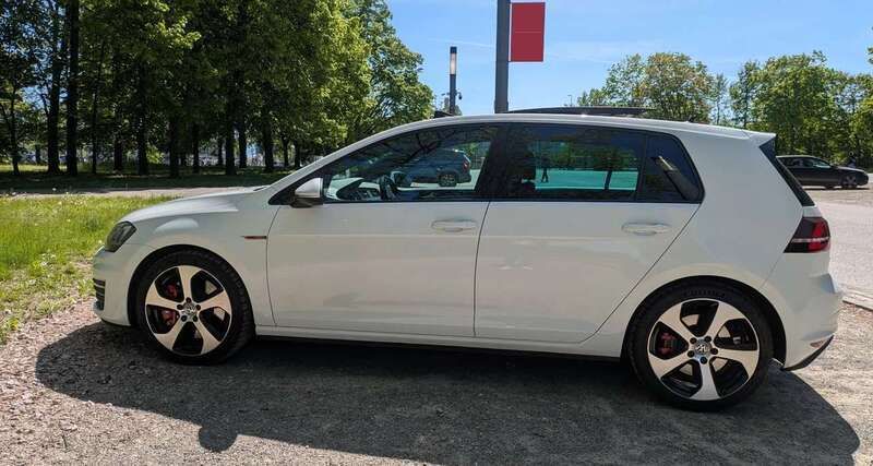 Weiß Gebraucht 2016 VW Golf VII GTI Limousine | 14.990 € (Guter Preis) - Bild 1/4