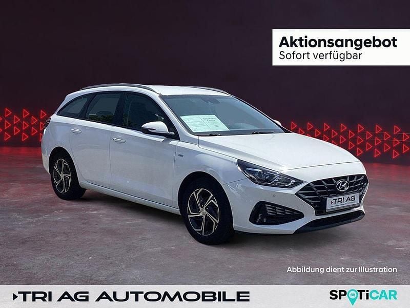 Polar white / sol Gebraucht 2021 Hyundai i30 Trend Kombi | 16.850 € (Fairer Preis) - Bild 1/4