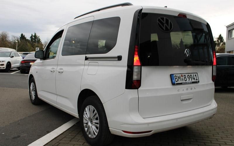 Gebraucht VW Caddy R 102 PS (75 kW) 2024 Candy weiss Van / Kleinbus