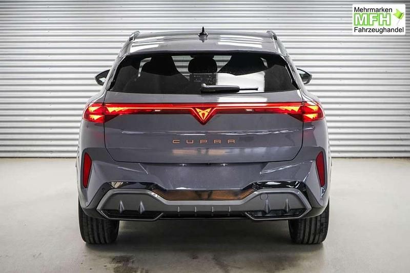 Neu Cupra Terramar VZ 265 PS (194 kW) 2025 Graphene grau metallic (r6) SUV