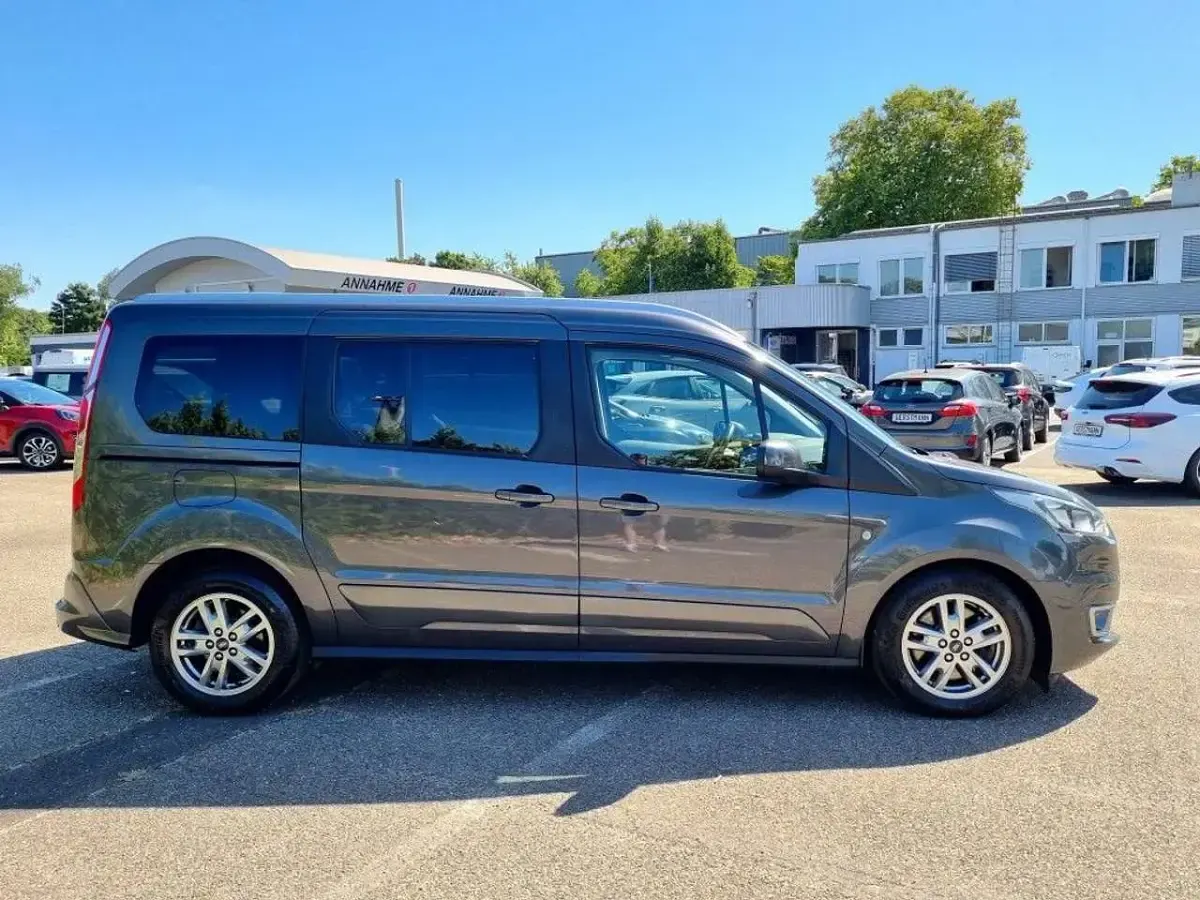 Gebraucht Ford Tourneo Connect Titanium 120 PS (88 kW) 2020 Magneticgrau metallic Van / Kleinbus