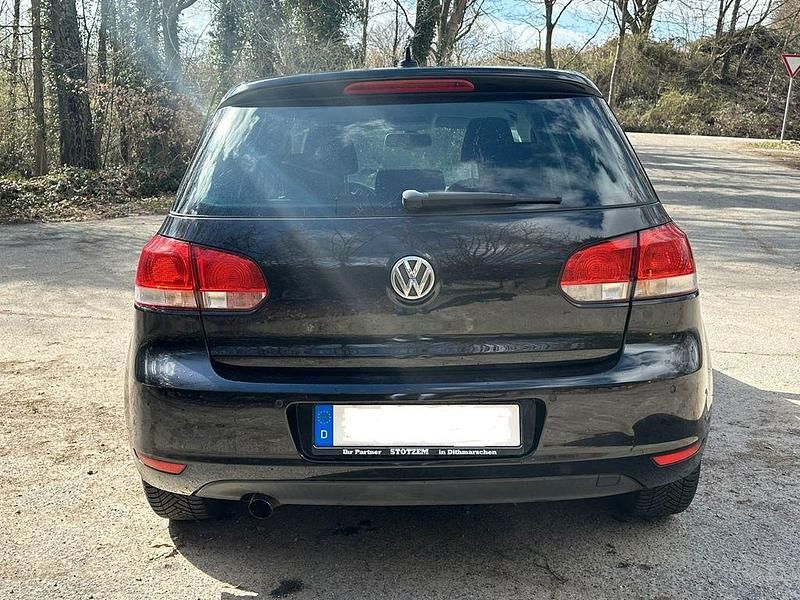 Gebraucht VW Golf VI Style 105 PS (77 kW) 2011 Schwarz Kleinwagen