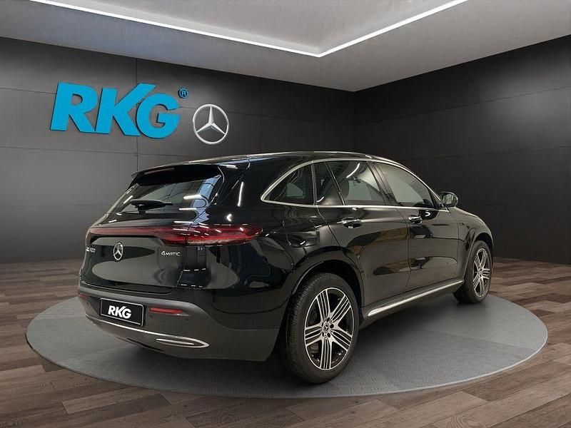 Gebraucht Mercedes EQC400 Electric Art 300 kW (408 PS) 2022 Schwarz SUV