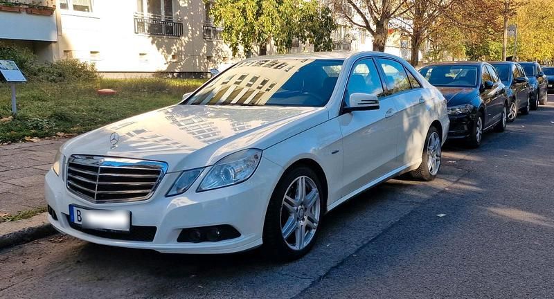 Gebraucht Mercedes E350 292 PS (214 kW) 2009 Weiß Limousine