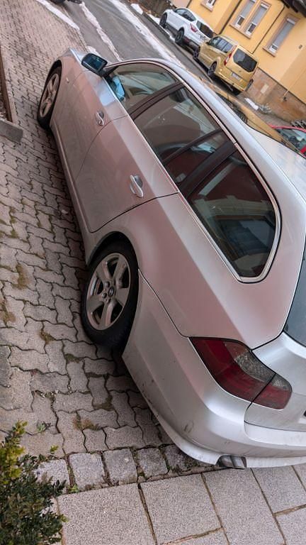 Gebraucht BMW 525 197 PS (144 kW) 2008 Silber Kombi