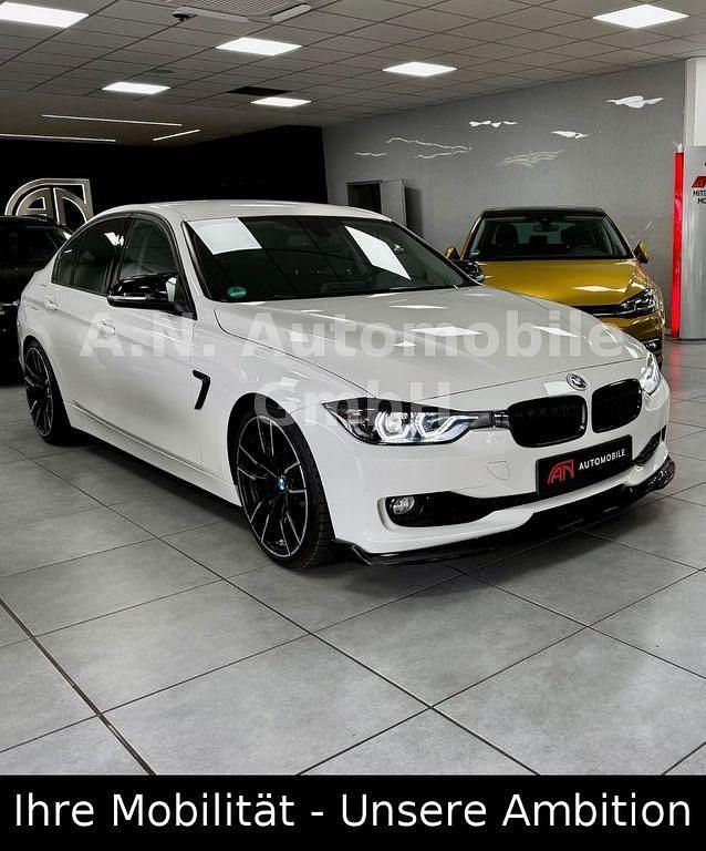 Gebraucht BMW 316 220 PS (161 kW) 2013 Weiß Limousine
