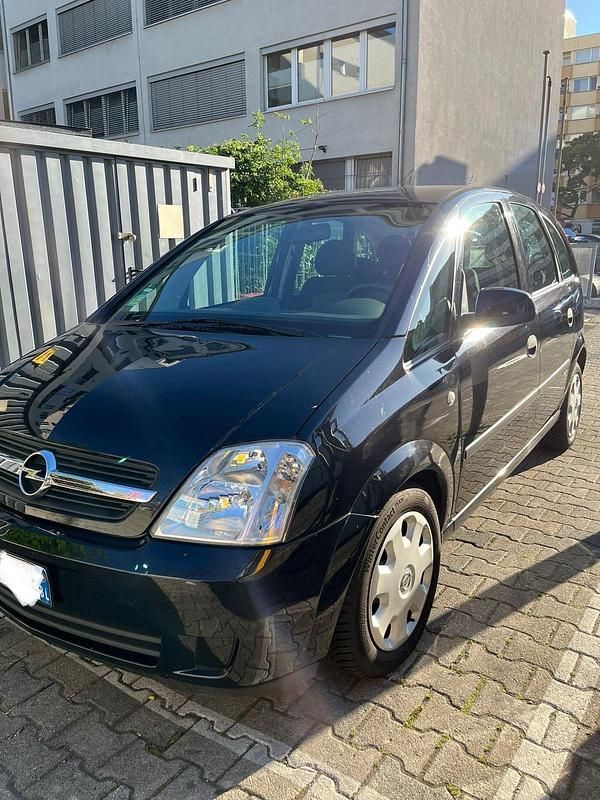 Schwarz Gebraucht 2004 Opel Meriva Van / Kleinbus | 600 € (Superpreis) - Bild 1/4