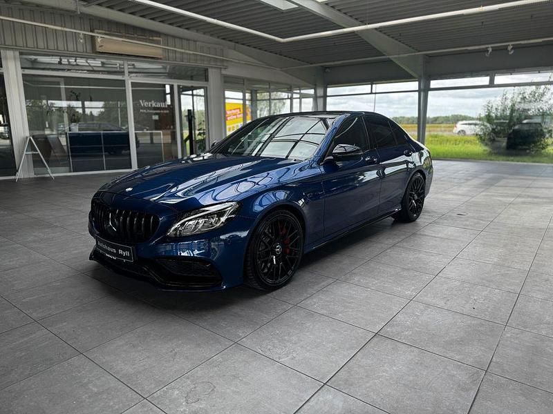 Blau Gebraucht 2016 Mercedes C63S AMG AMG Limousine | 39.900 € (Fairer Preis) - Bild 1/4
