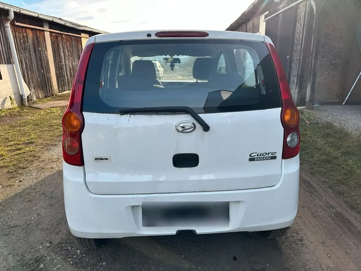 Gebraucht Daihatsu Cuore 69 PS (50 kW) 2009 Weiß Kleinwagen