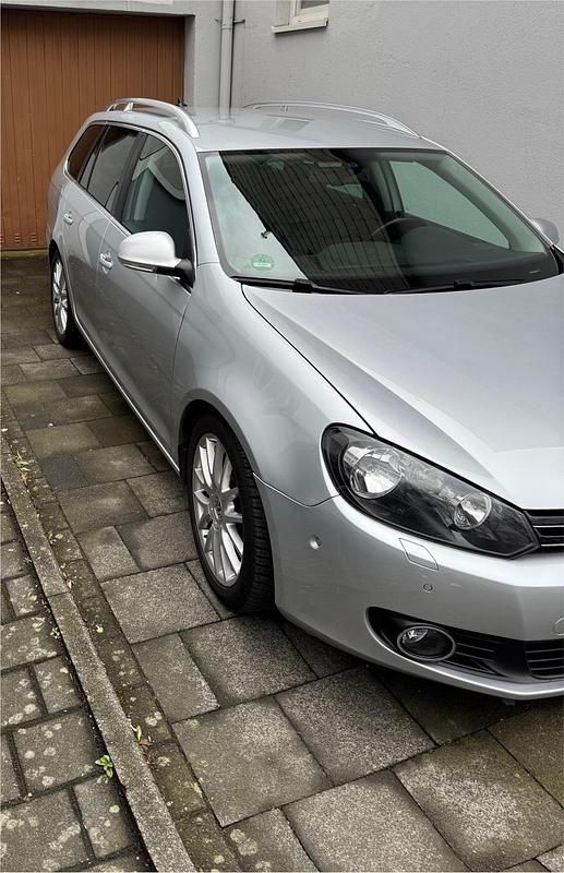 Gebraucht VW Golf V 122 PS (89 kW) 2009 Silber Kombi