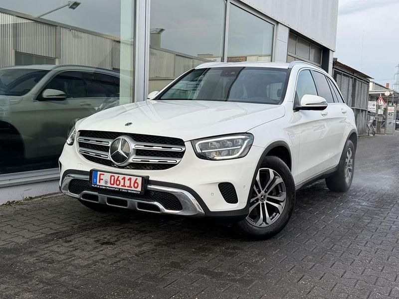 Gebraucht Mercedes GLC220 194 PS (142 kW) 2021 Weiß SUV
