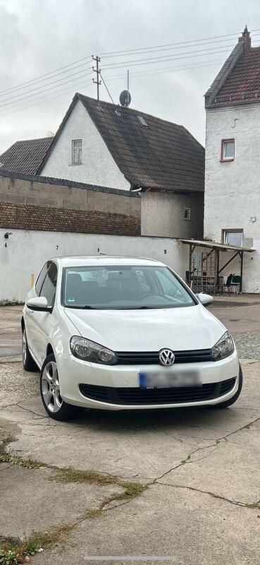 Weiß Gebraucht 2009 VW Golf VI Limousine | 3.499 € (Guter Preis) - Bild 1/4