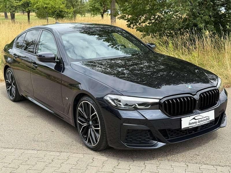 Gebraucht BMW 520 M Sport 190 PS (139 kW) 2021 Carbonschwarz Limousine